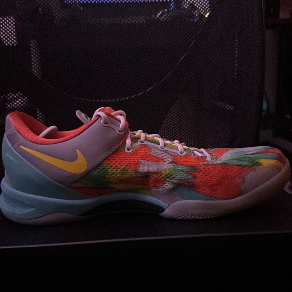 kobe 8 venice beach’s, size 12 - Picture 3 of 4